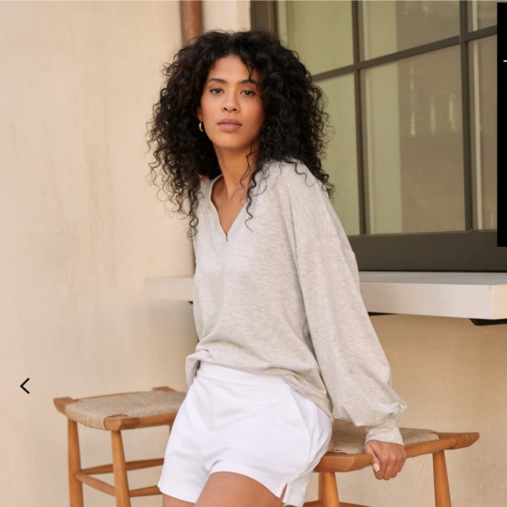 Travis Mathew Light Gray V-Neck Top Small